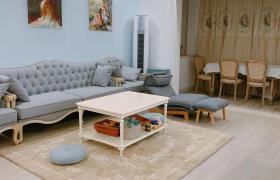 理想少女居，整个房间都冒着粉红泡泡